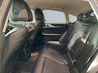 BMW i4 eDrive40 Gran Coupé Kamera Cockpit H/K Psens MOMS S&V – bild 11
