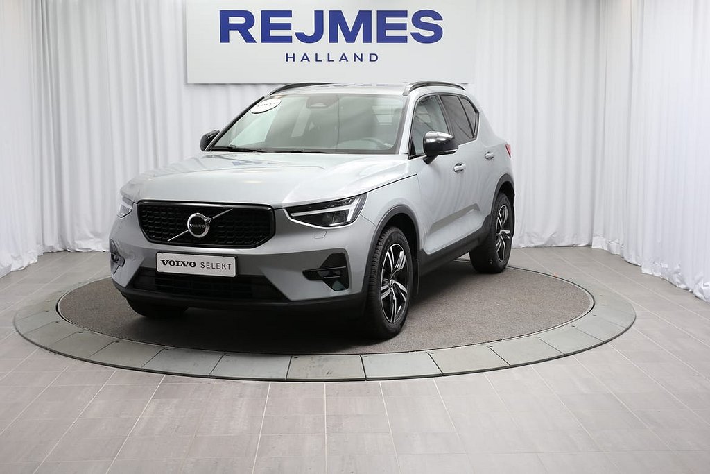 Volvo XC40 B4 FWD Bensin Plus Dark Drag Motorstol Förarstöd