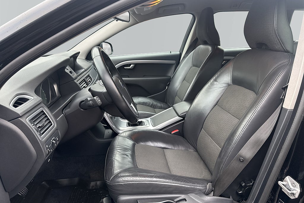 Volvo V70 2015