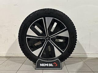 Polestar 4 Long Range Dual Motor Plus Drag Pvärm Pano H/K SoV MOMS – bild 18