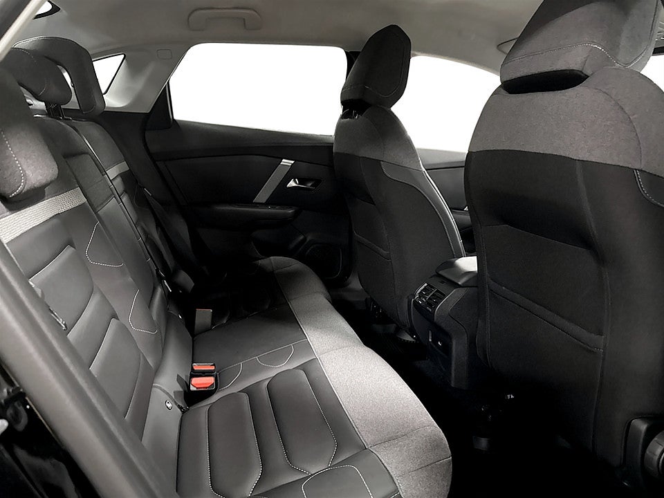 Bild på Citroën C4 Shine 1.2 PT 130hk Aut B-KAMERA NAVI