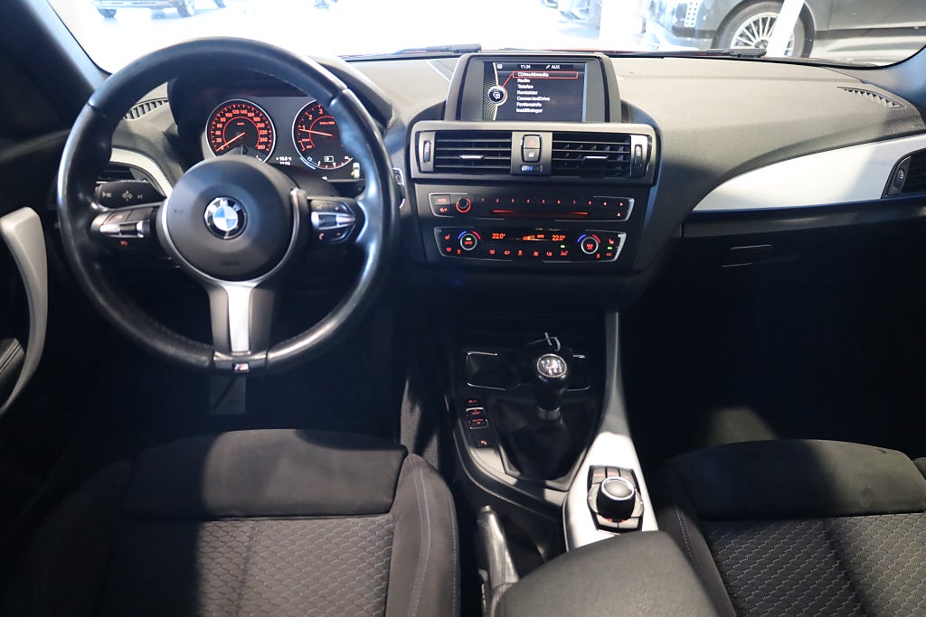 BMW 116i 5-dörrars M Sport Connected PDC Blåtand Rattvärme
