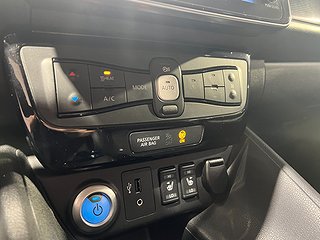Halvkombi Nissan Leaf 16 av 20