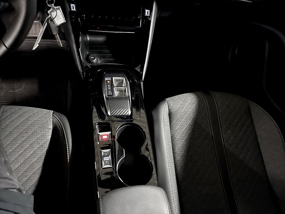 Bild på Peugeot 2008 Allure 1.2 PT 130hk B-KAMERA CARPLAY