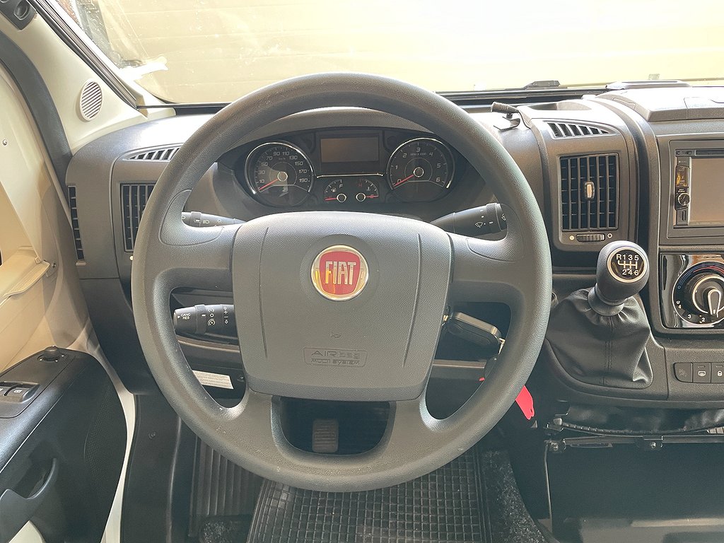 Adria Coral 670 SLT /Solcell/Badrum bak/Ugn/Fint skick/L-bädd - Adria