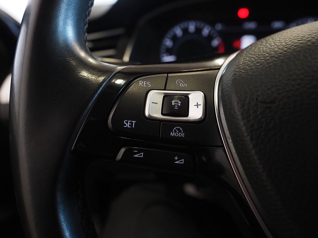 Volkswagen Passat SC 1.4 TSI 150hk |Cockpit|Navi|Värmare| 2018