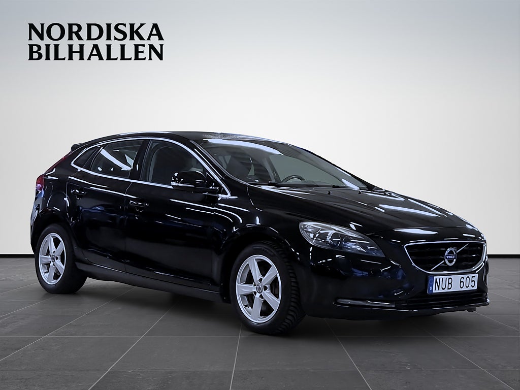 Volvo V40 D3 Geartronic Summum Nybytt kamrem Nyservad Backkamera