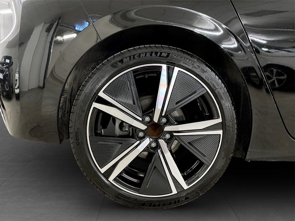 Bild på Peugeot 308 5D GT 1.2 PT 130hk Aut - B-KAMERA,ELSTOL,NAV