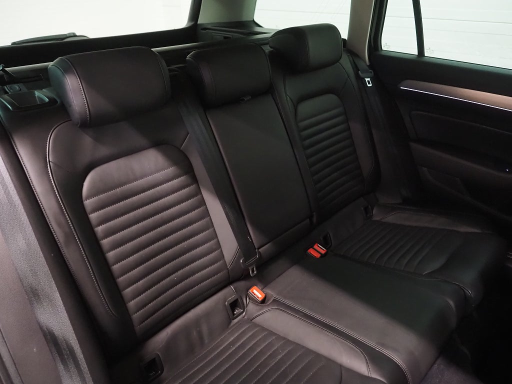 Volkswagen Passat SC TDI 190hk R-Line |Drag|D-värm|Kamera|Cockpit| 2018