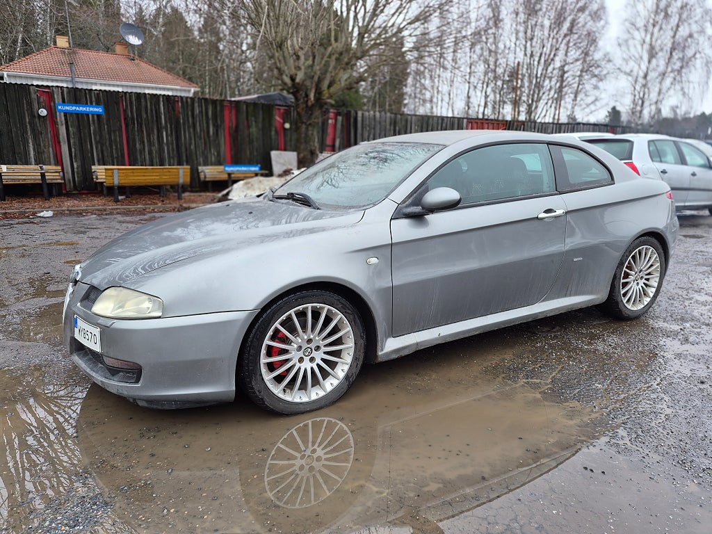 Alfa Romeo GT 2.0 JTS 16V Distinctive