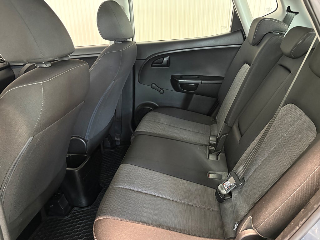 Kia Venga 1.4 CVVT Manual, 90hp, 2011