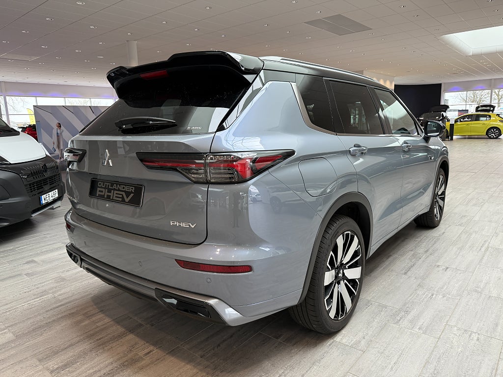 Mitsubishi Outlander INTENSE PHEV EDITION 4WD  thumbnail