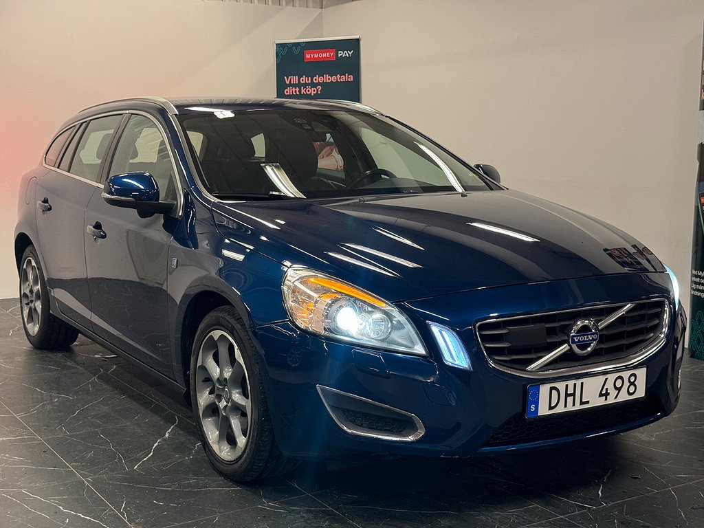 Volvo V60 D2  Momentum, Ocean Race | M-Värmare | Drag | PDC |