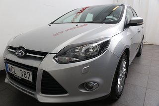 Halvkombi Ford Focus 2 av 18