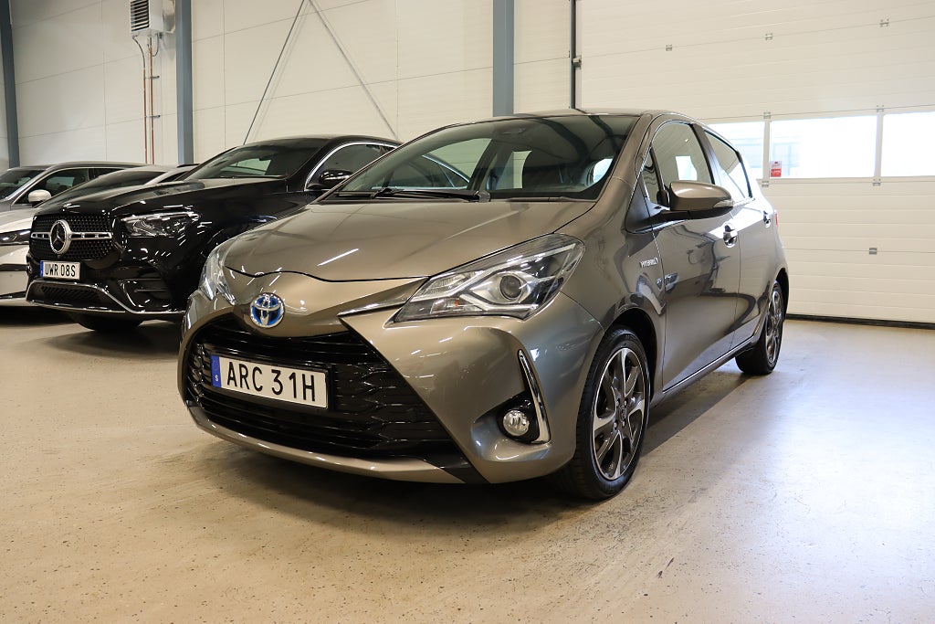 Toyota Yaris Hybrid e-CVT Active B-Kamera M-Värm 101hk