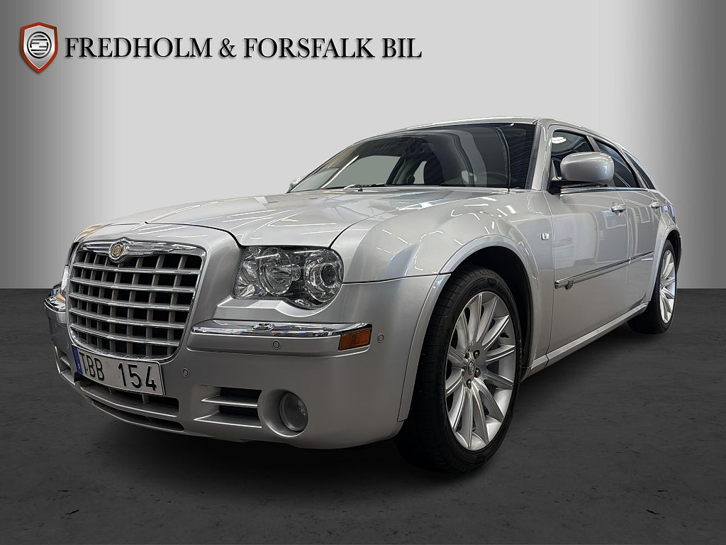 Chrysler 300C Touring 3.0 V6 CRD SRT Design Navi 6600mil 1 ägare