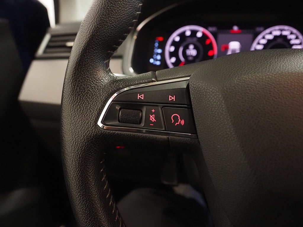 Seat Ibiza 1.0 MPI Style Cockpit P-Sensorer 2019