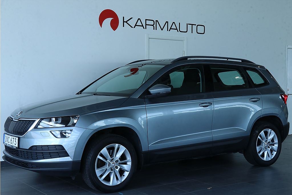 Skoda Karoq Ambition 1.0 TSI DSG 115hk Backkamera Drag CarPlay