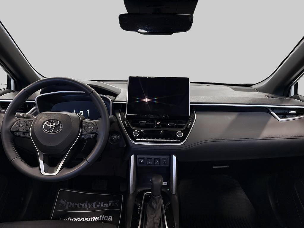 Toyota Corolla Cross 2024 - miniatyr 8