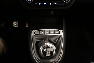 Halvkombi Hyundai i10 15 av 18
