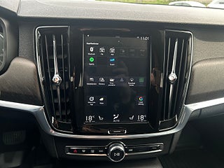 Volvo V90 Cross Country D4 AWD Inscription Pro Sov-däck/Drag/Mok-värm/Voc