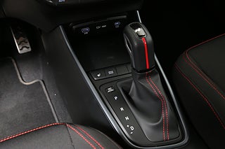Halvkombi Hyundai i20 19 av 24