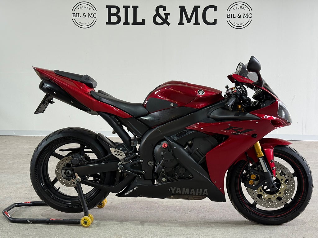 Yamaha Yzf-r1 Superfin låga mil 0kr insats räntekampanj 