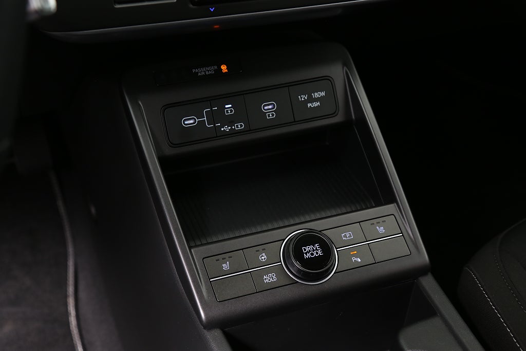 Hyundai Kona EV 48,4 kWh Essential | Kamera Navi Värmepump fd.demo 2024