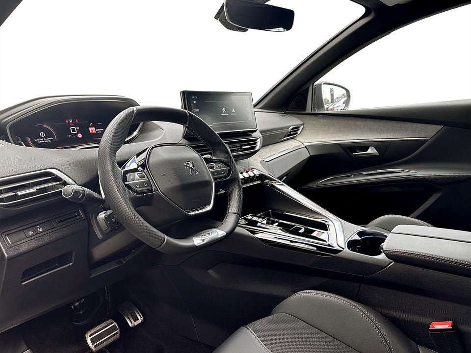 Bild på Peugeot 5008 GT 1.2 PT 130hk Aut 7-SITS B-KAMERA CARPLAY