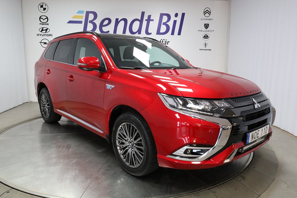 Mitsubishi Outlander  S-Edition Skinn T-lucka Drag 360°
