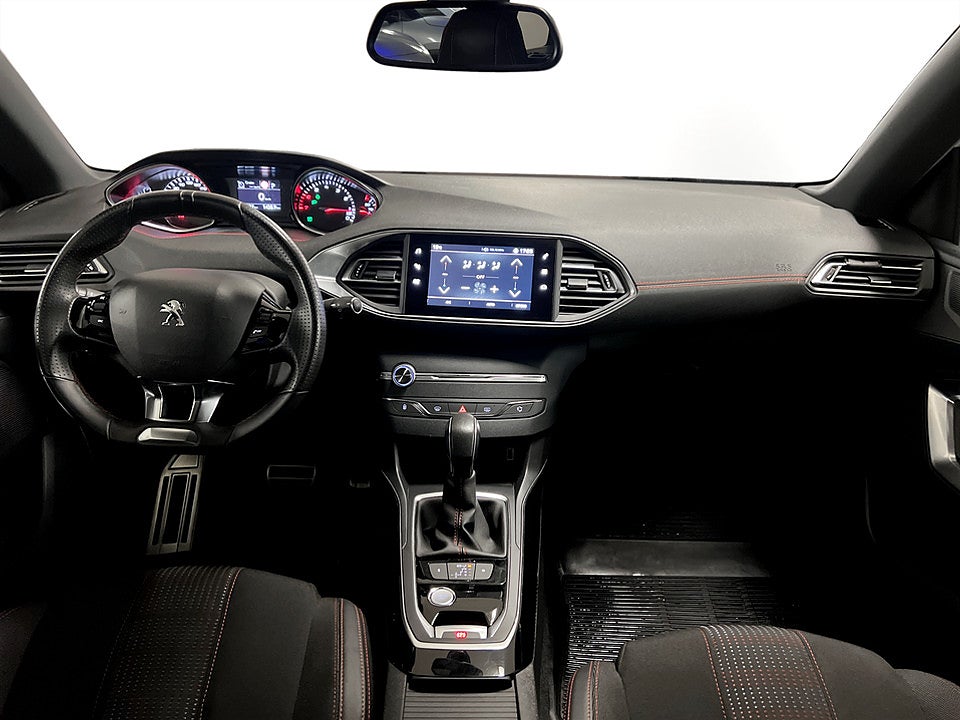 Bild på Peugeot 308 sw GT-Line 1.2 PT 130hk Aut PANORAMA PDC-SENSORER