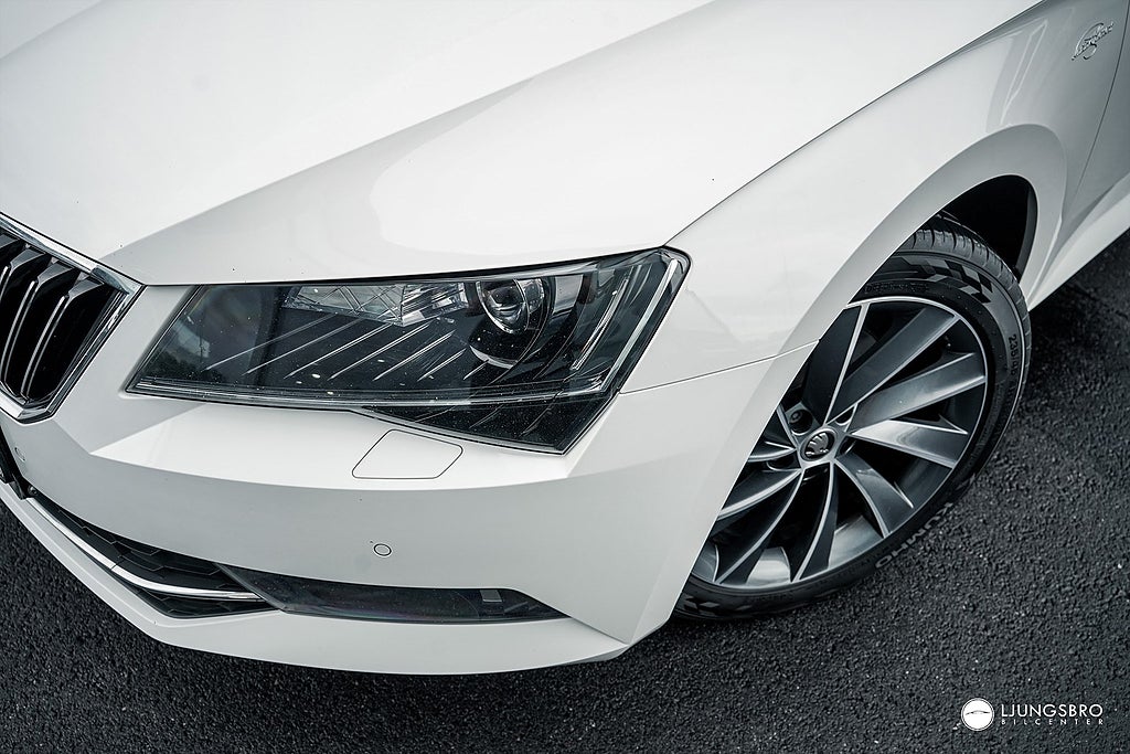 Skoda Superb Skoda Superb 2.0 TDI 4x4 L&K 190hk / Drag / Canton / D-Värmare