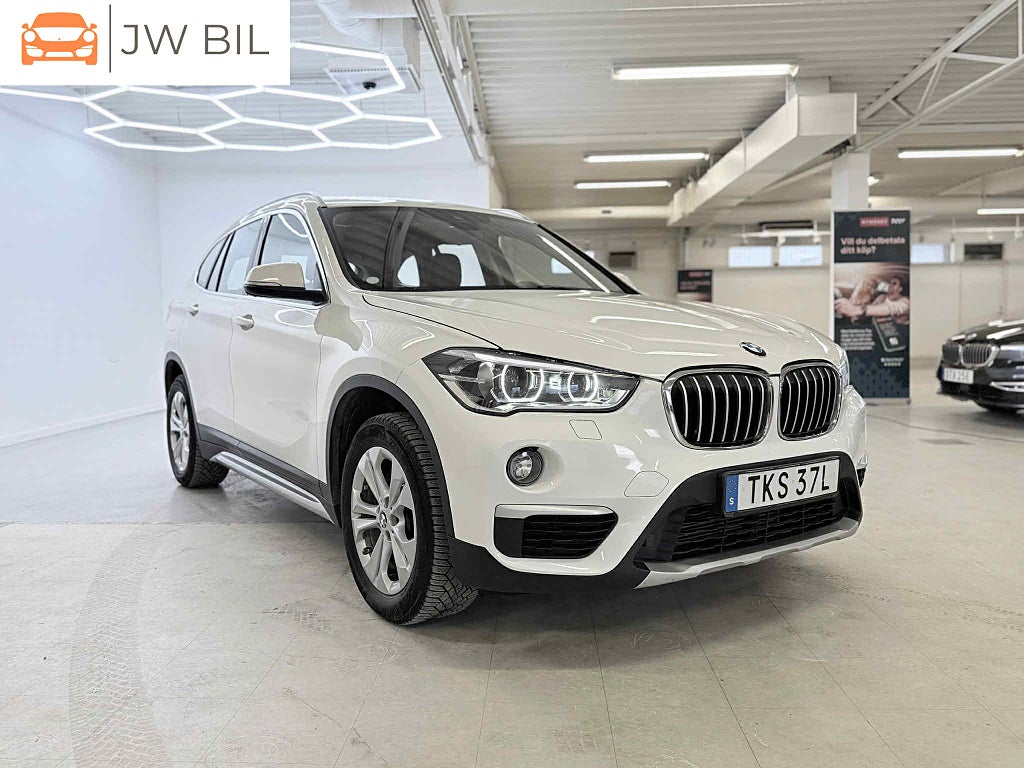 BMW X1 xDrive20i xLine Drag M-Värm Navi HuD Rattvärme 1-Ägare
