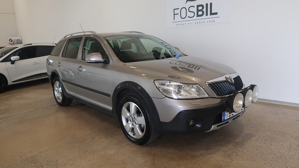 Skoda Octavia Scout *RÄNTEKAMPANJ 3.45%*  2.0 TDI 4M Scout Kamremsbytt