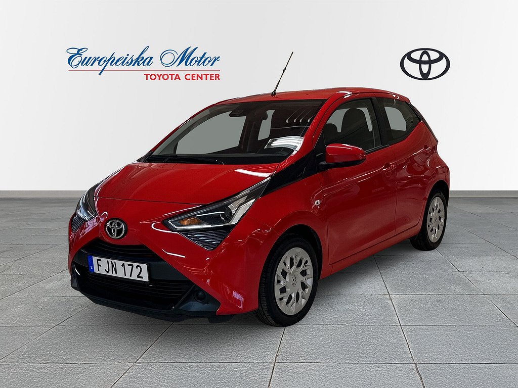 Toyota Aygo 1,0 / X-Play / V-Hjul / Backkamera / AU-Garanti