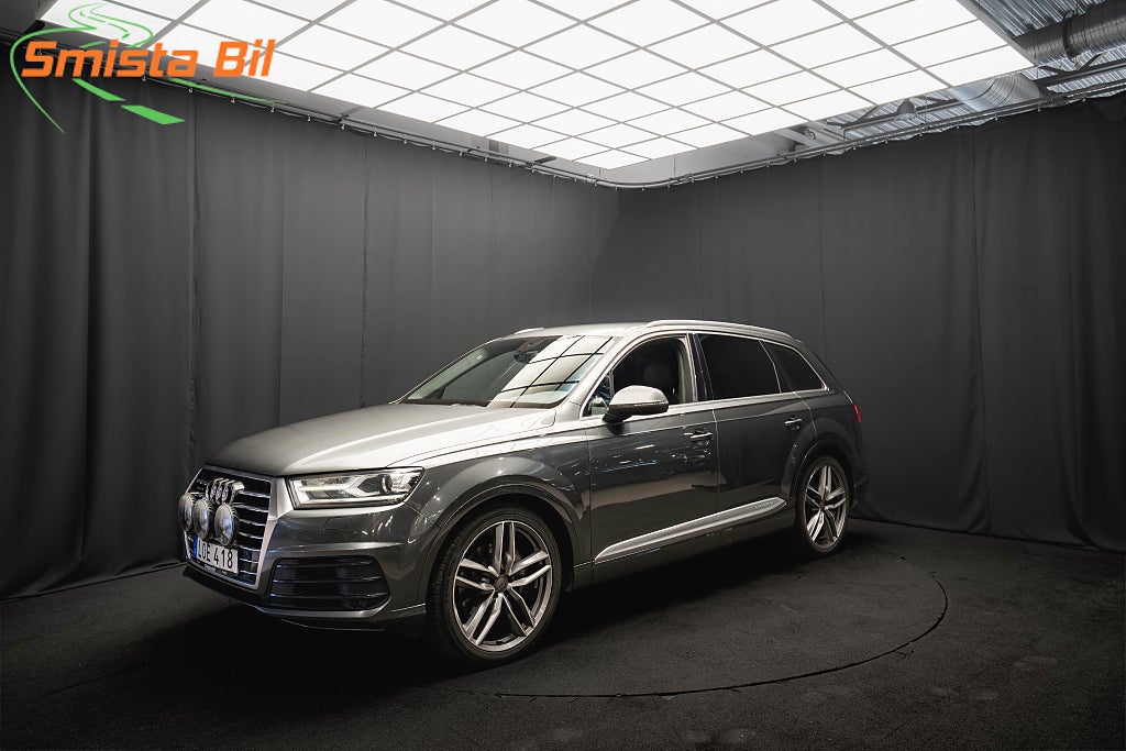 Audi Q7 TDI V6 Q S-Line 7-sits LUFT DRAG 22'' BOSE D-VÄRM 272hk