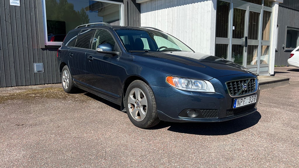 Volvo V70 2.0F Momentum Euro 4