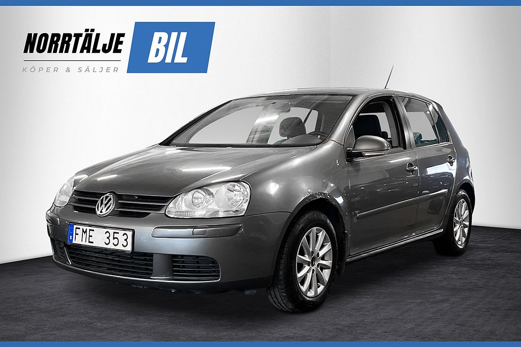 Volkswagen Golf 5-DÖRRAR 1.6 102 HK MOTORVÄRMARE&KUPÉUTTAG NYBES 