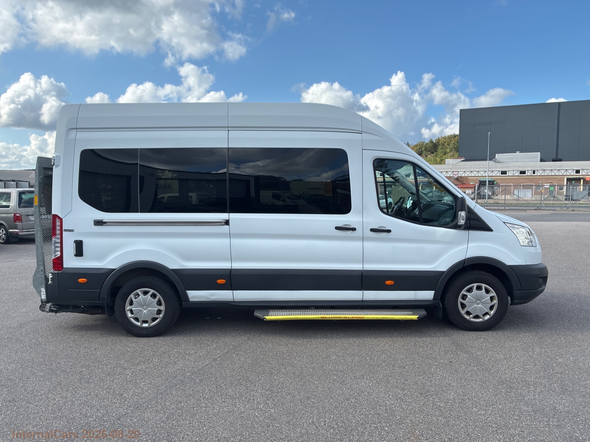 Ford Transit 350 KOMBI 2.0TDCi 2018, bild 4/46