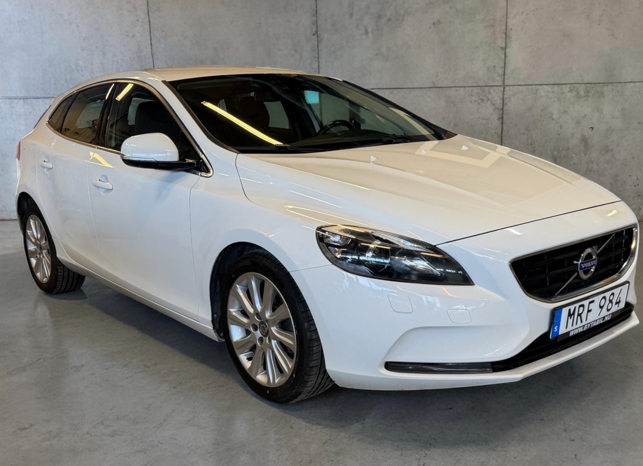 Volvo V40 D2 Your Momentum Euro 5 2015, bild 4/45