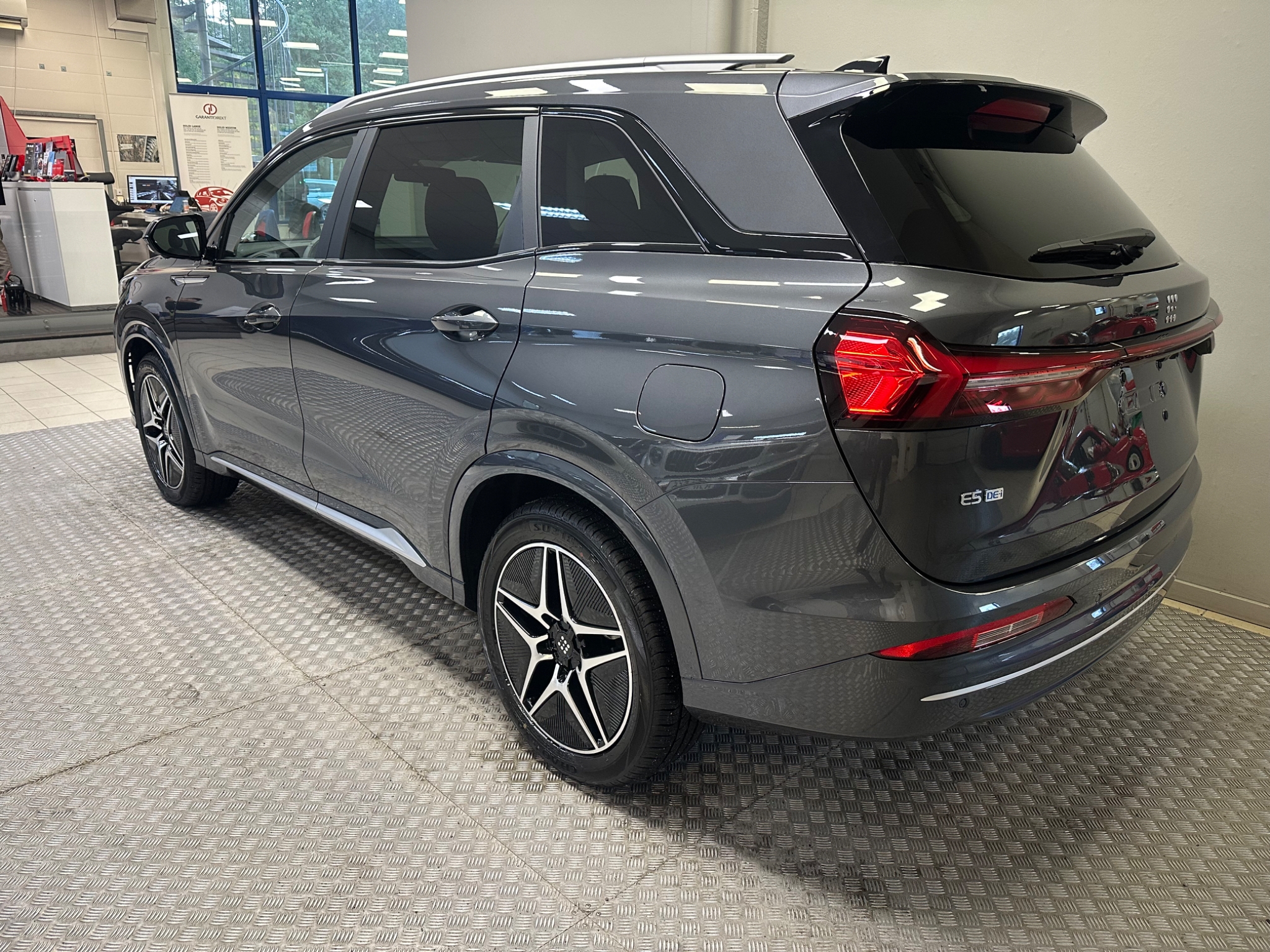 DFSK E5 Plug-in Hybrid 283hk 2025, kuva 3/10