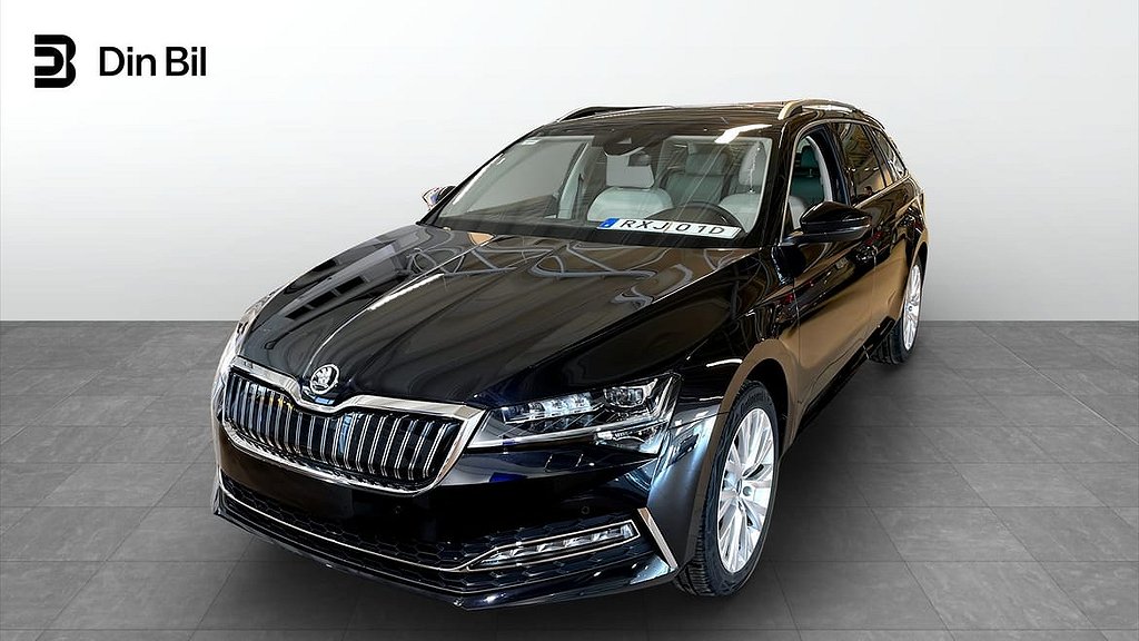 Skoda Superb iV Kombi 204HK DRAG VÄRMARE