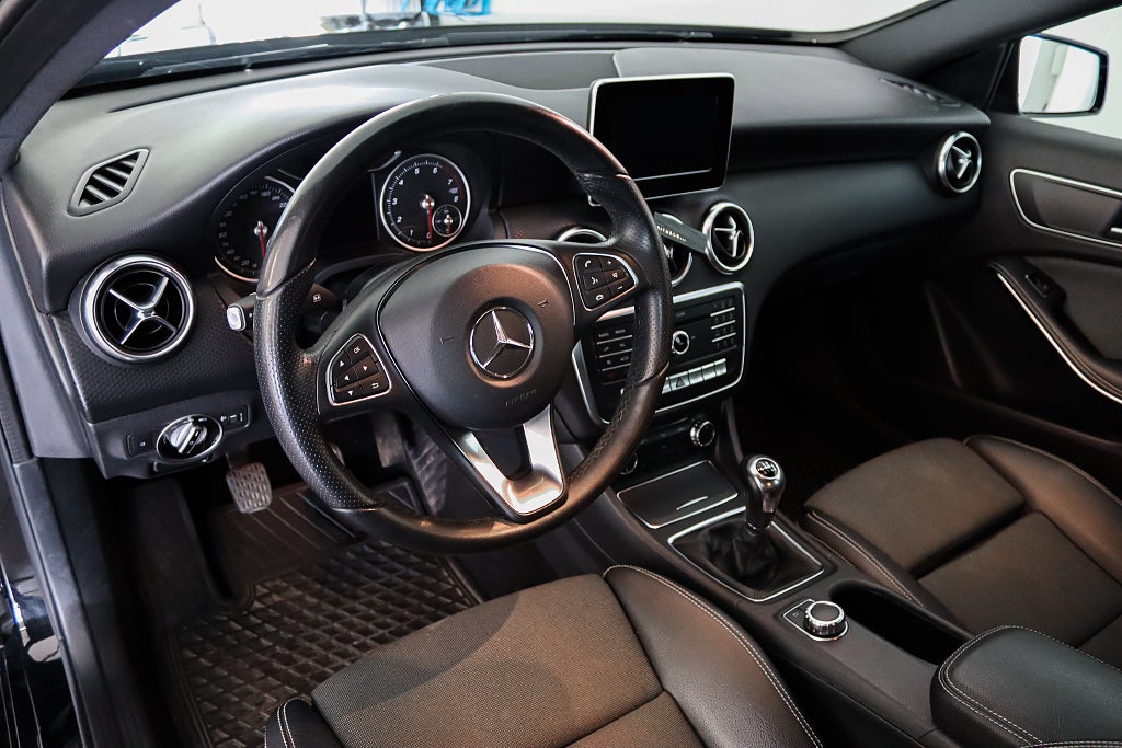 Mercedes-Benz A 180 AMG B-kamera Låg skatt