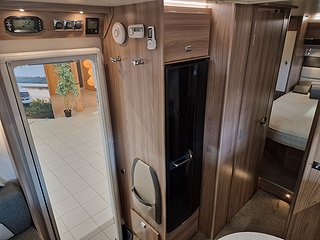 Husbil-halvintegrerad Swift Toscane 794 EQ 10 av 17