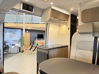 Husbil-halvintegrerad Adria TWIN 600 SP AXESS 12 av 25