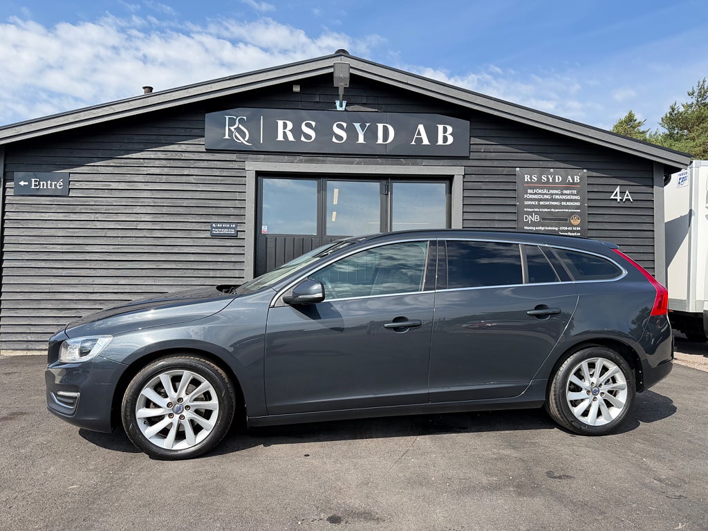 Volvo V60 D2 2,0-120 hk  Your Momentum V-hjul ,Dragkrok ,Euro 6