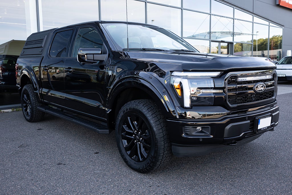 Ford F-150 SuperCrew 5.0 V8 Lariat Black Edition KÅPA - OFF-ROAD