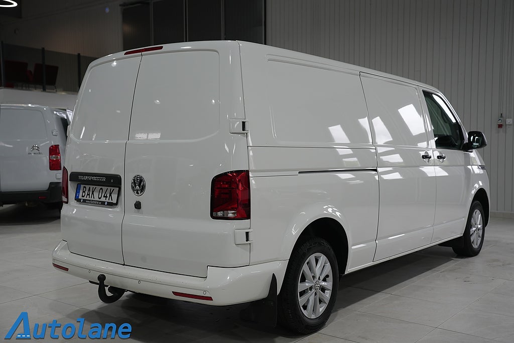Volkswagen Transporter T30 2.0 TDI BMT Inredning,Drag,Värmare,GPS, 3-sits