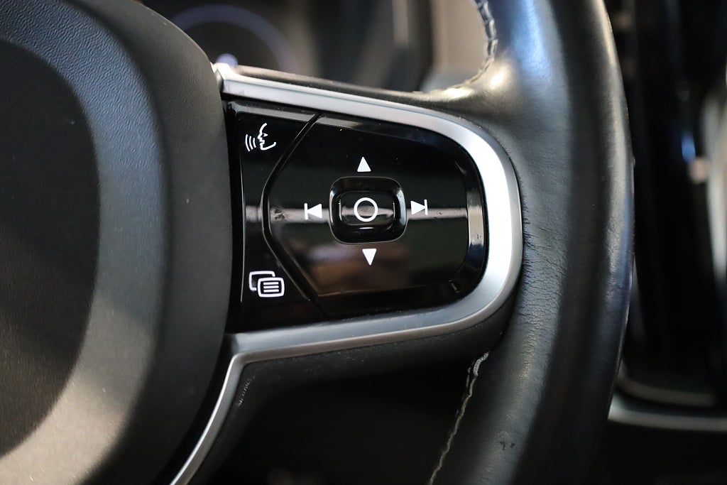 Volvo V90 Recharge T6 AWD AUT R-Design H&K Pano HUD 360° Navi 2021