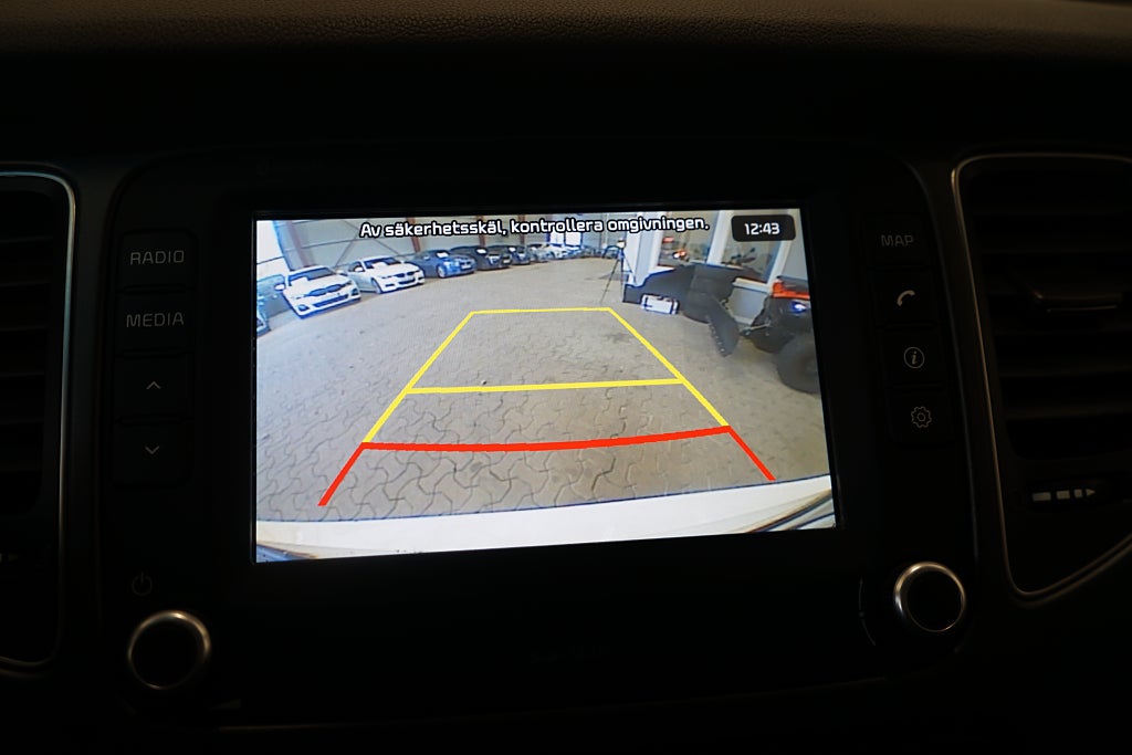 Kia Carens 1.7 GLS Advance Plus B-kamera Carplay 7-sits 141hk